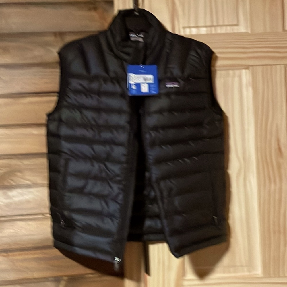 Men’s Patagonia puffer vest Black - worn 3 times